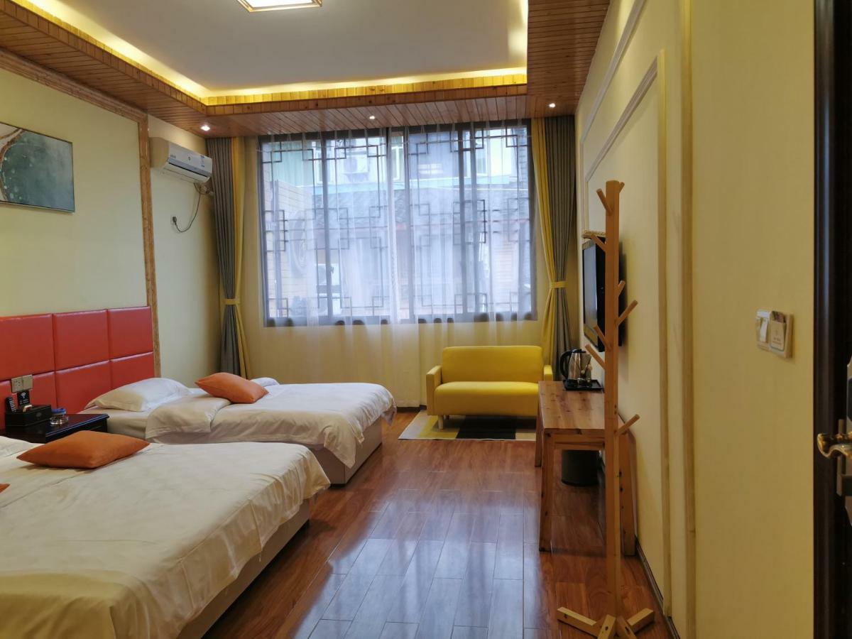 Prajna Lotus Guesthouse 峨眉山 エクステリア 写真