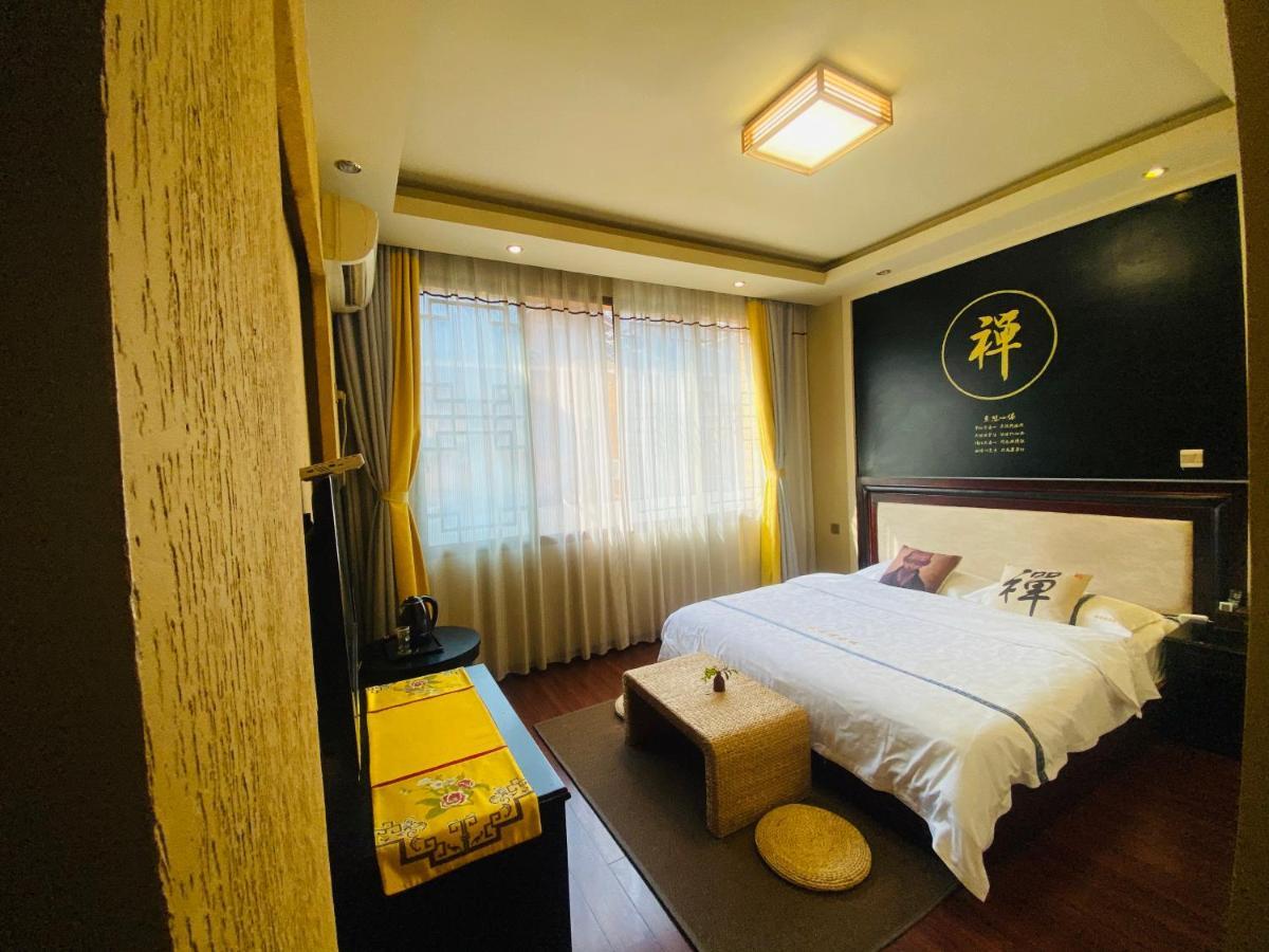 Prajna Lotus Guesthouse 峨眉山 エクステリア 写真